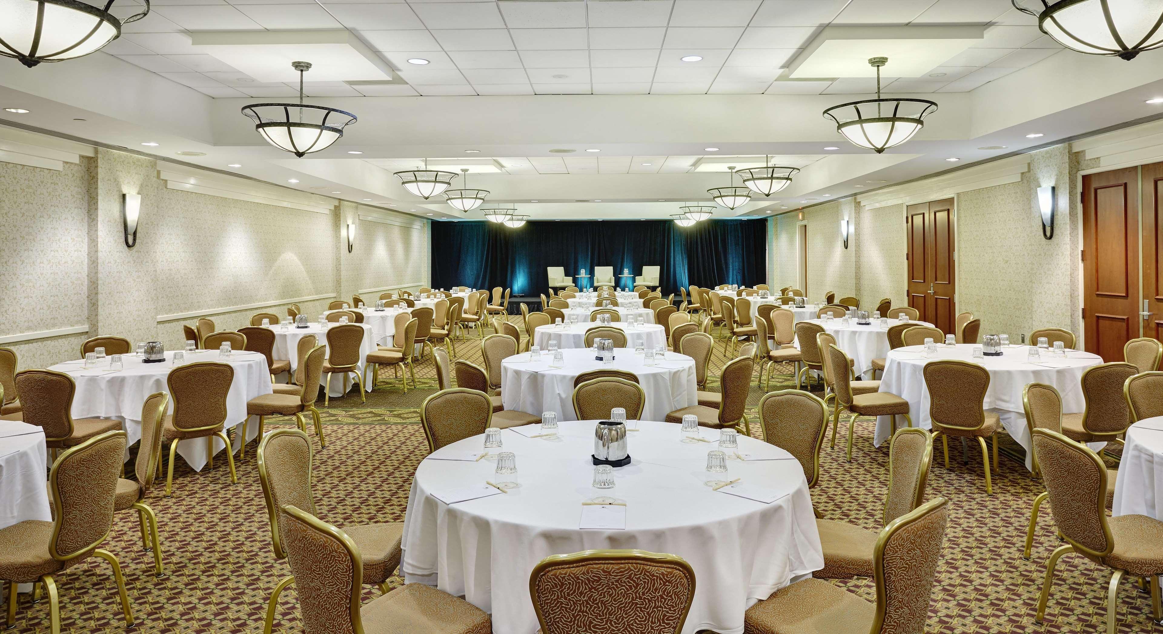 Doubletree By Hilton Washington Dc - Crystal City Arlington Exterior photo