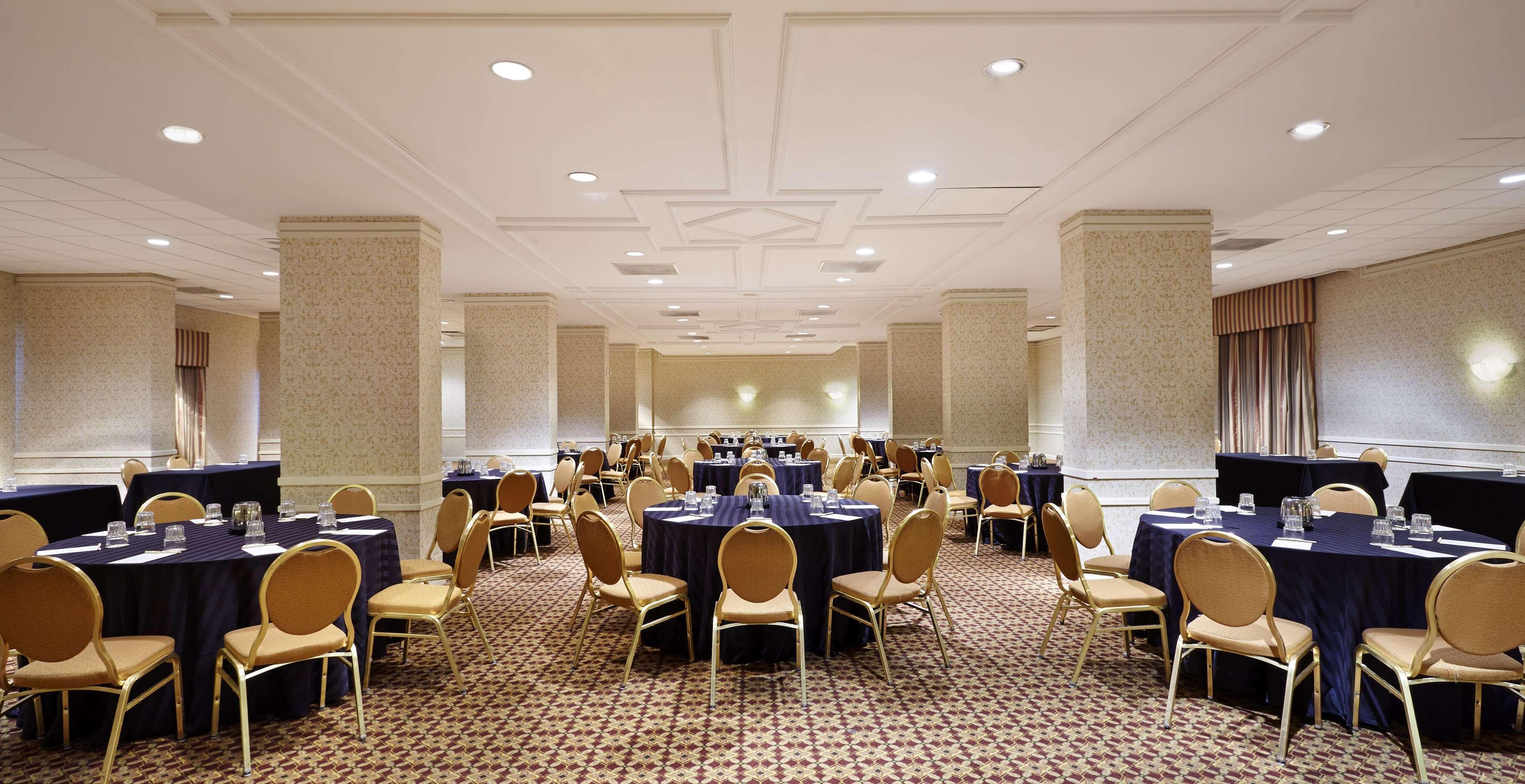 Doubletree By Hilton Washington Dc - Crystal City Arlington Exterior photo
