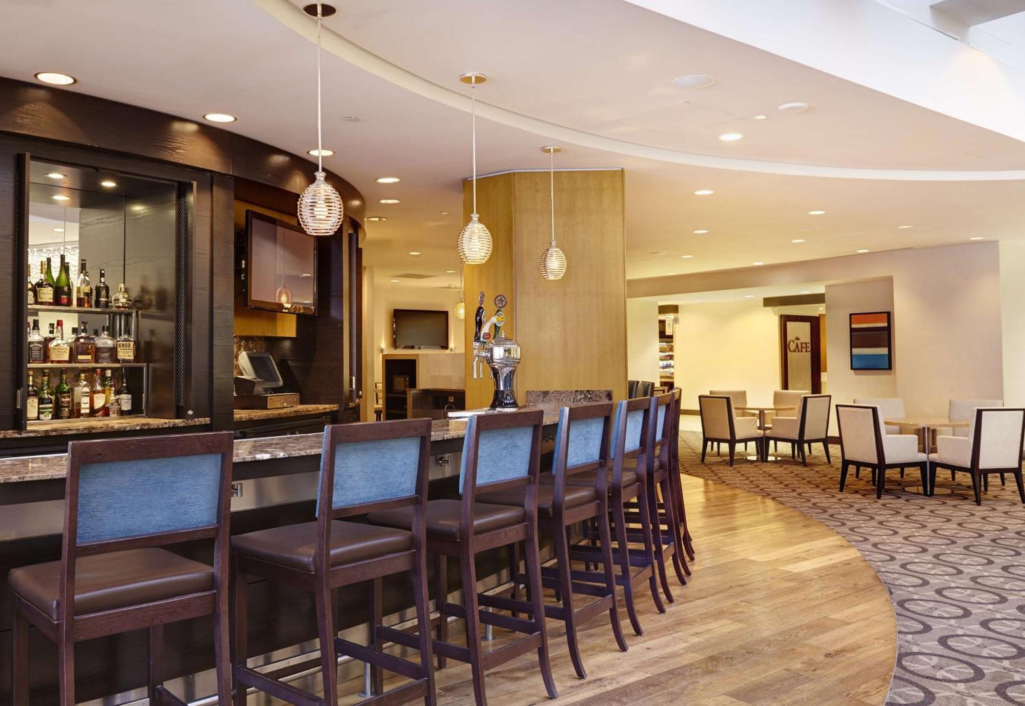 Doubletree By Hilton Washington Dc - Crystal City Arlington Exterior photo