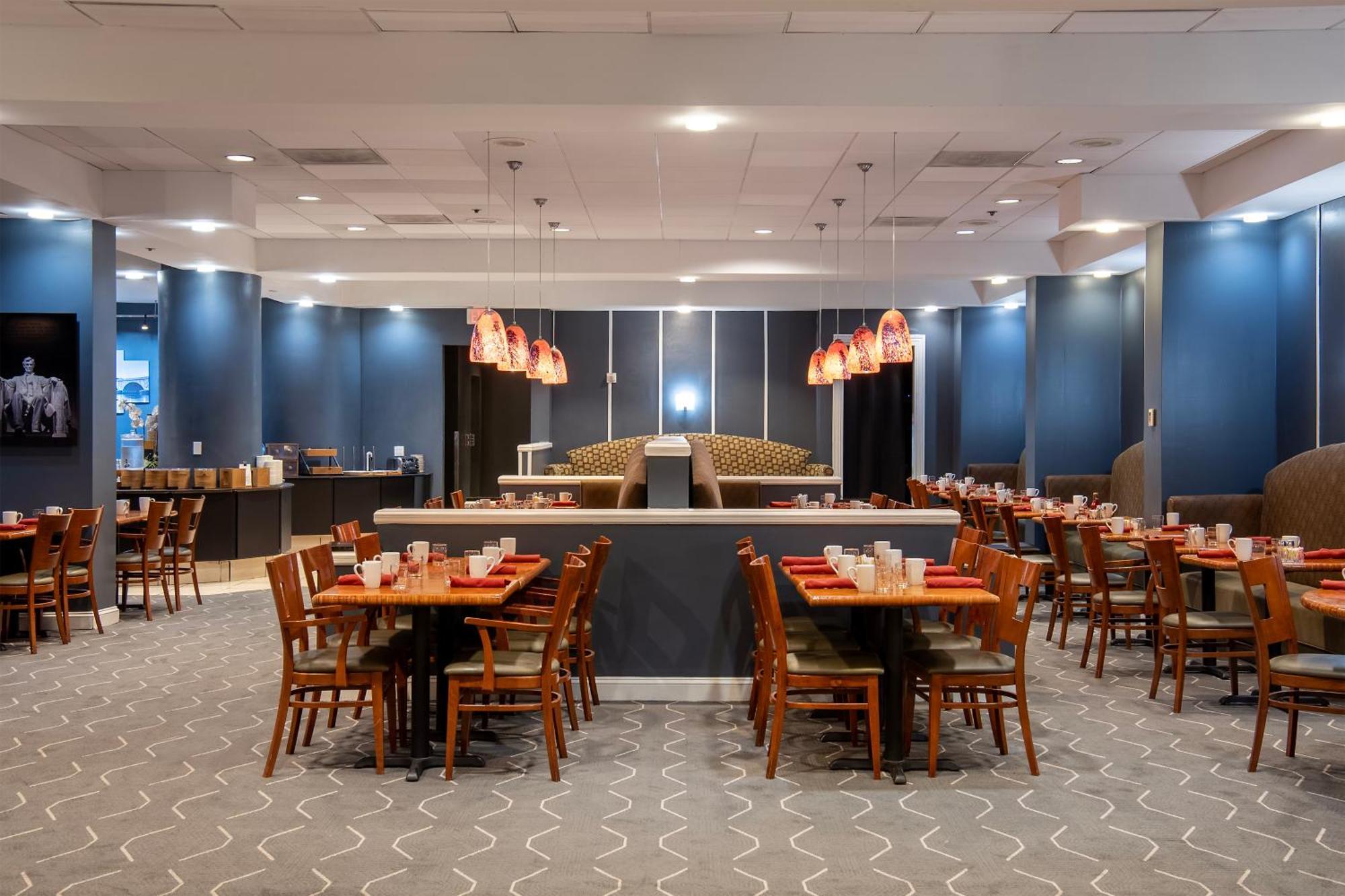 Doubletree By Hilton Washington Dc - Crystal City Arlington Exterior photo